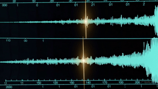 Section 6: Dual-view overlays — analog waveform with synchronized digital rail